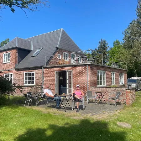 Hellesbnb Vakantieboerderij Romo